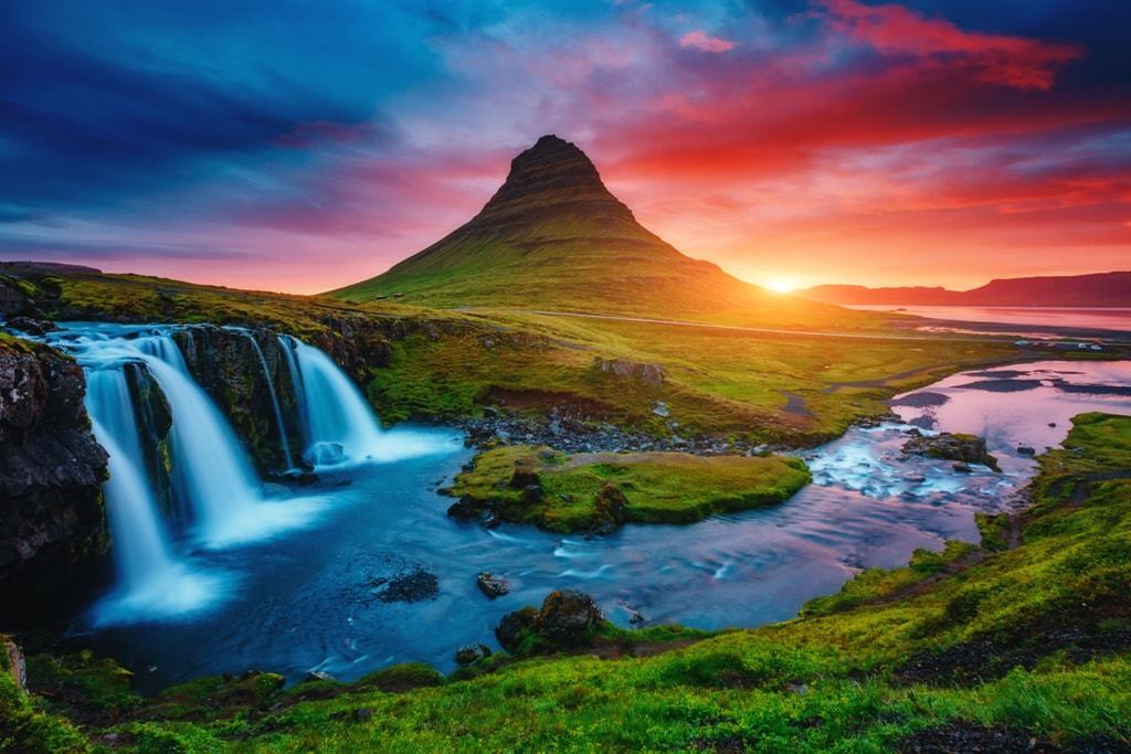 Romantic Things To Do In Iceland Best Activities For Couples 