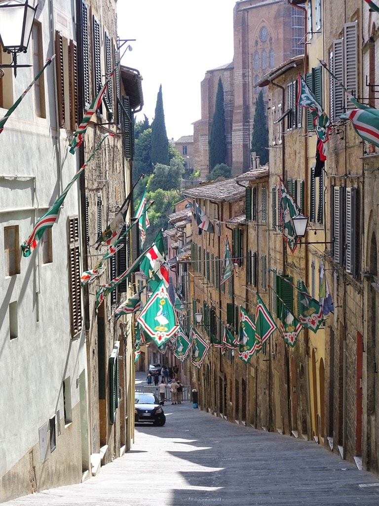 Siena - hilltop villages and towns in Tuscany
