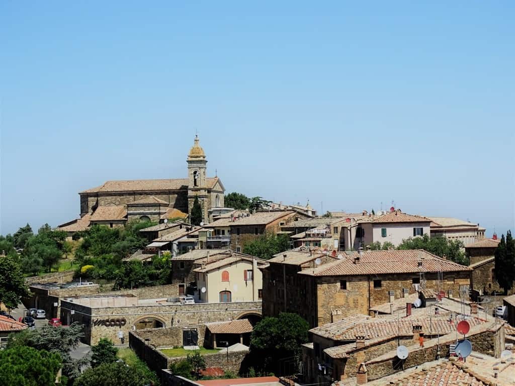 Montalcino -hilltop villages and towns in Tuscany