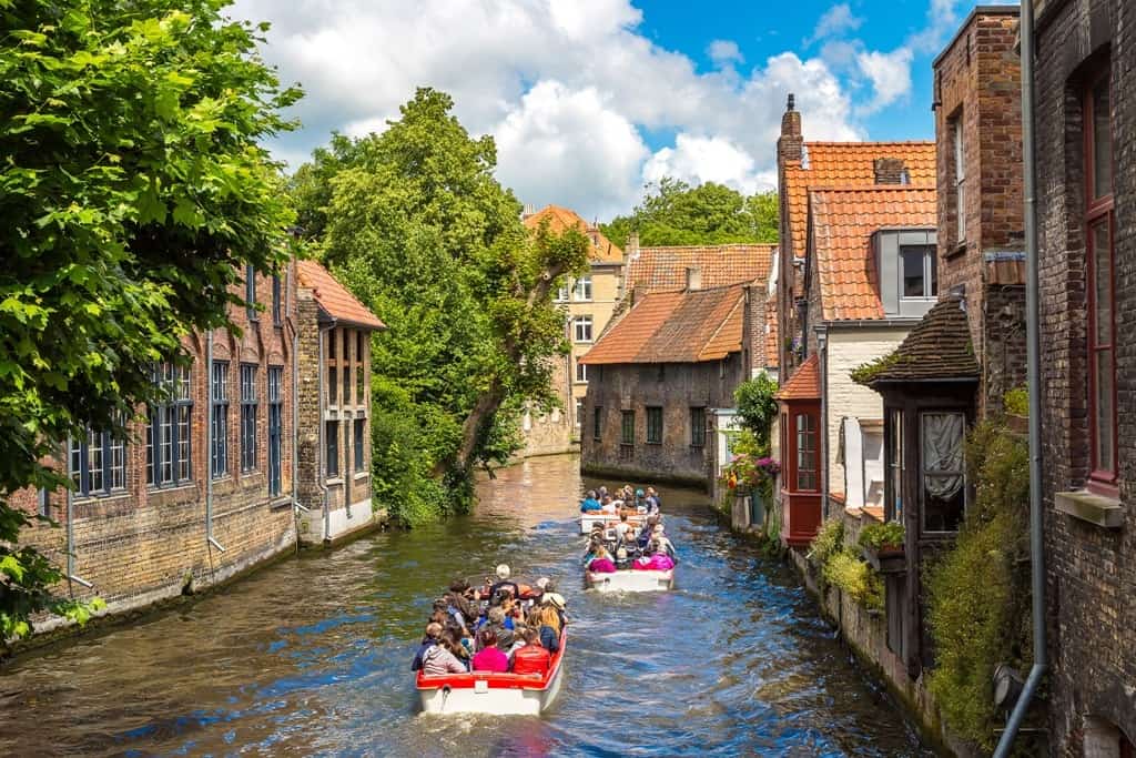 canal tour bruges belgium
