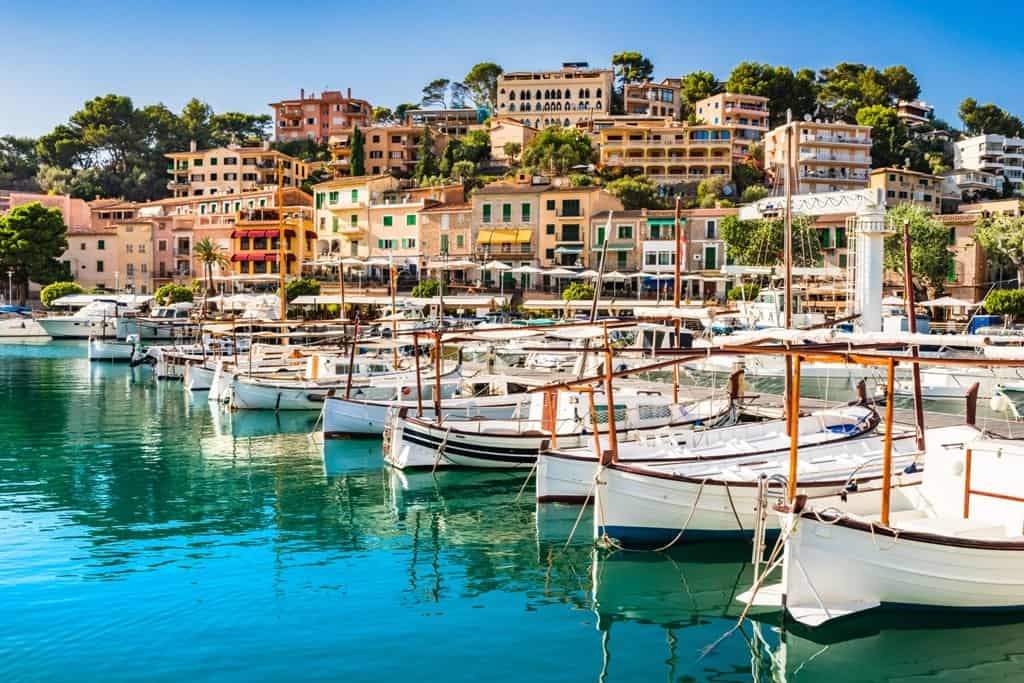 What to do in Majorca Spain - Port de Soller