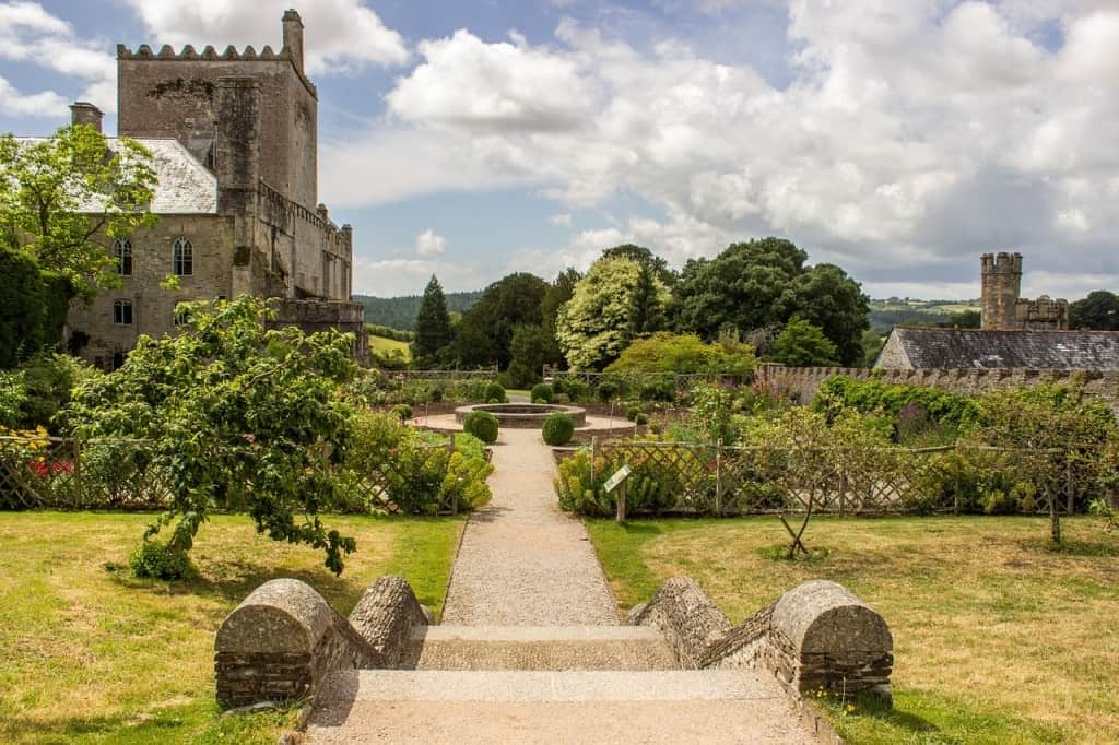 Castle Drogo in Dartmoor - Places to visit in Devon