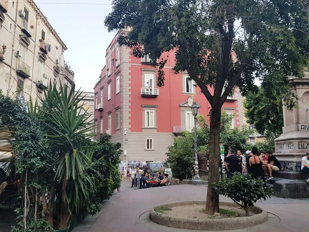 Piazza Belini- 3 days in Naples