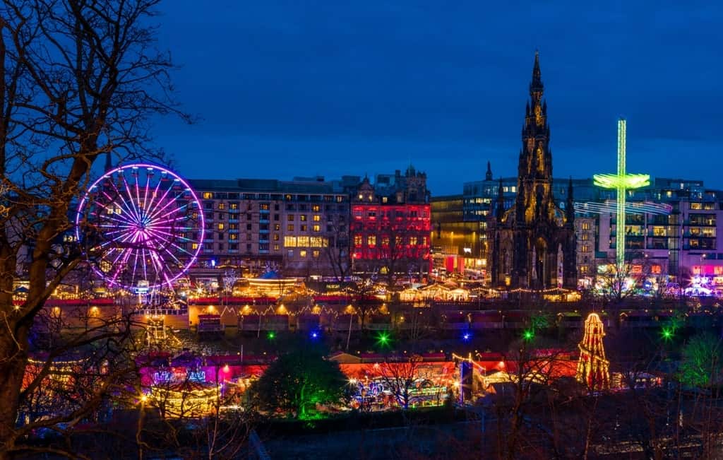 Edinburgh Christmas Market - Lugares a visitar na Europa em Dezembro