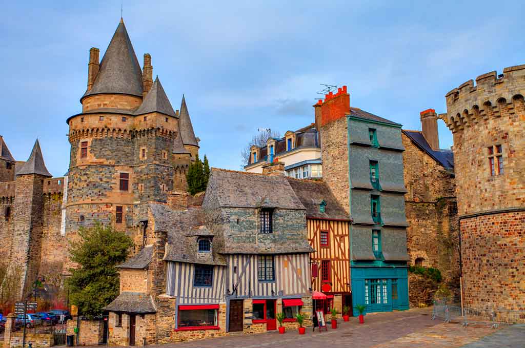 france towns and villages