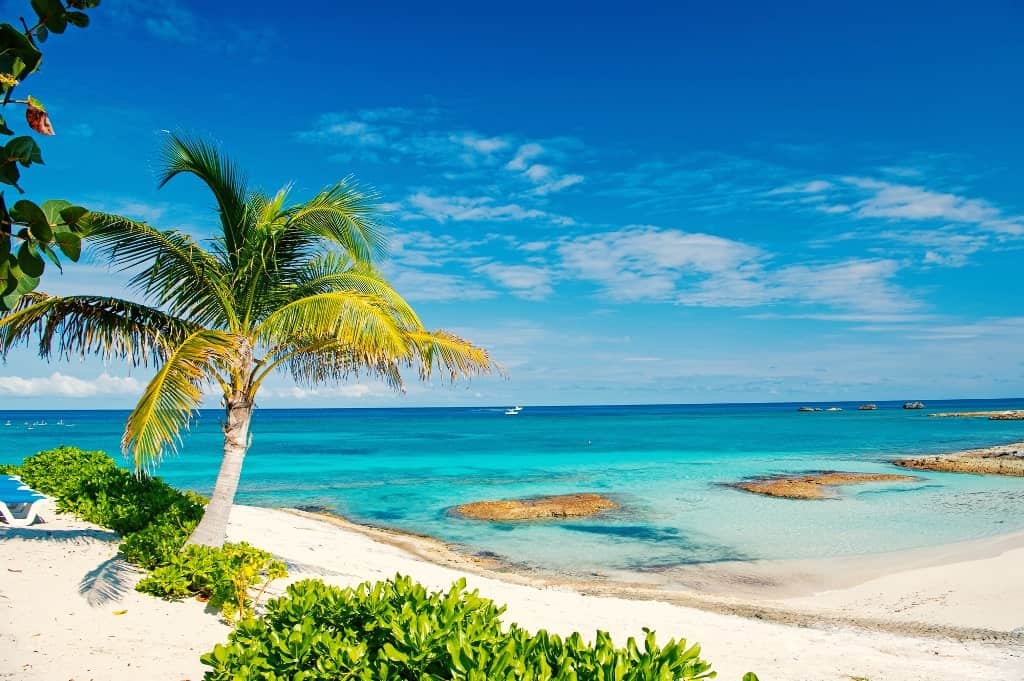 bahamas - Warm places to go in January