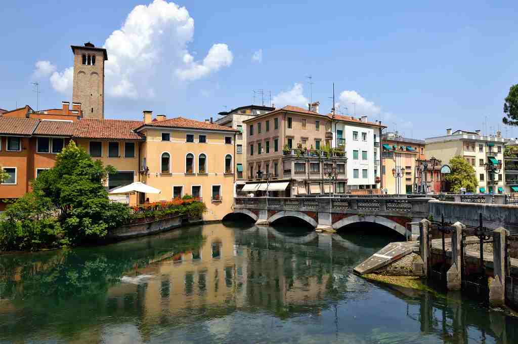 travel in northern italy