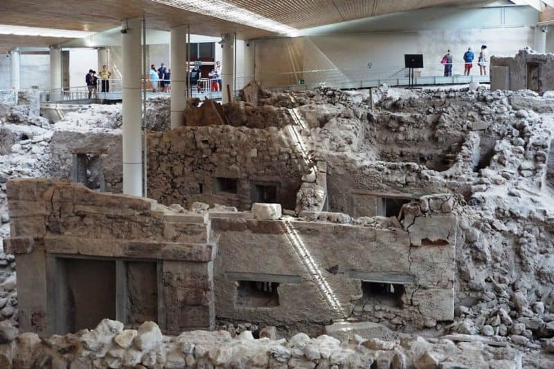 Archaeological site of Akrotiri - Historic sites to visit in Greece