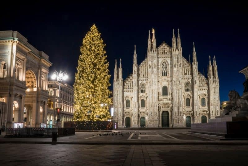 duomo with christmas tree in Milan in winter