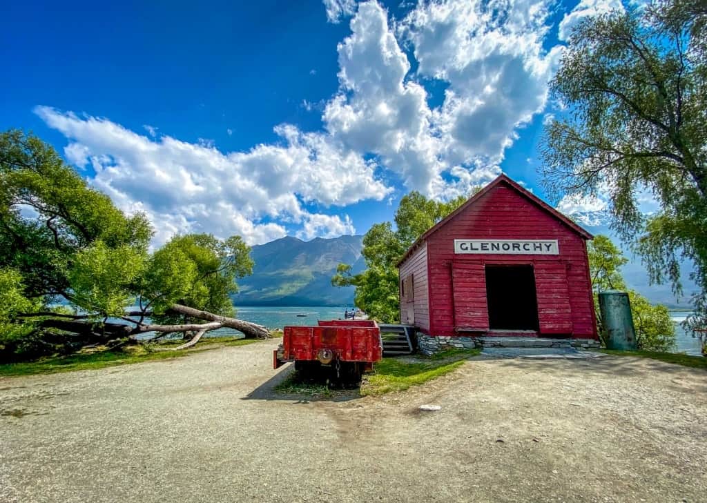 red shed Glenorchy - Queenstown New Zealand