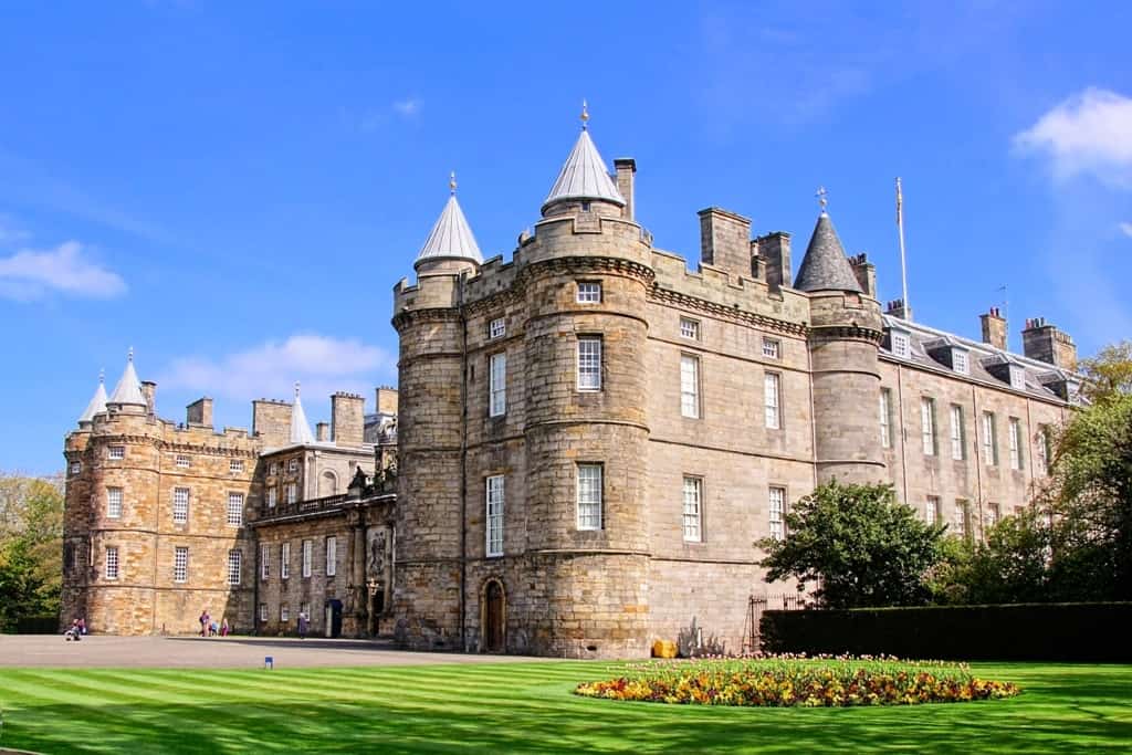 Holyrood Palace  - Edinburgh in 2 days