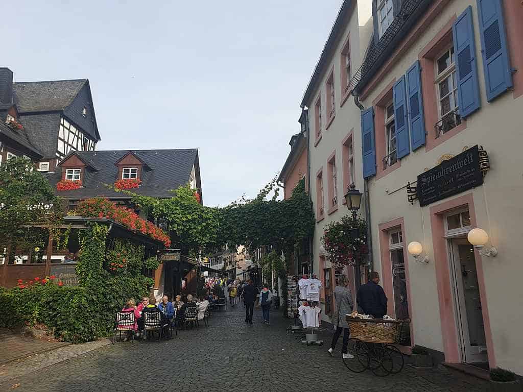 Restaurants - The Ultimate Guide to Rudesheim Am Rhein, Germany