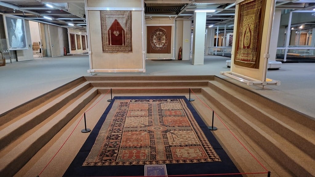 Carpet Museum of Iran - Things to do in Tehran Iran