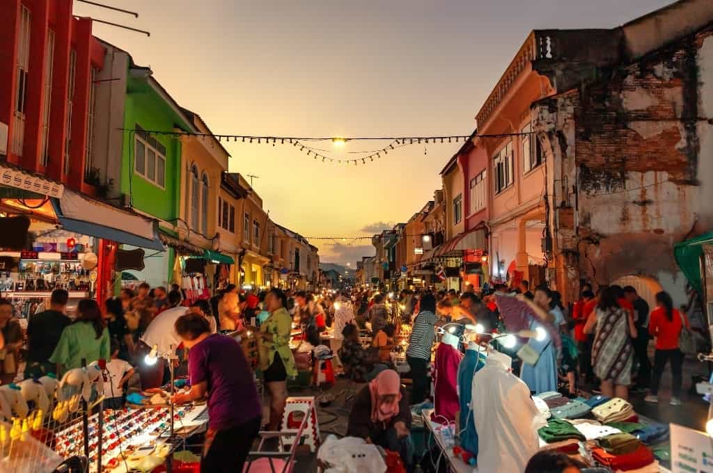 night markets - What is Thailand famous for