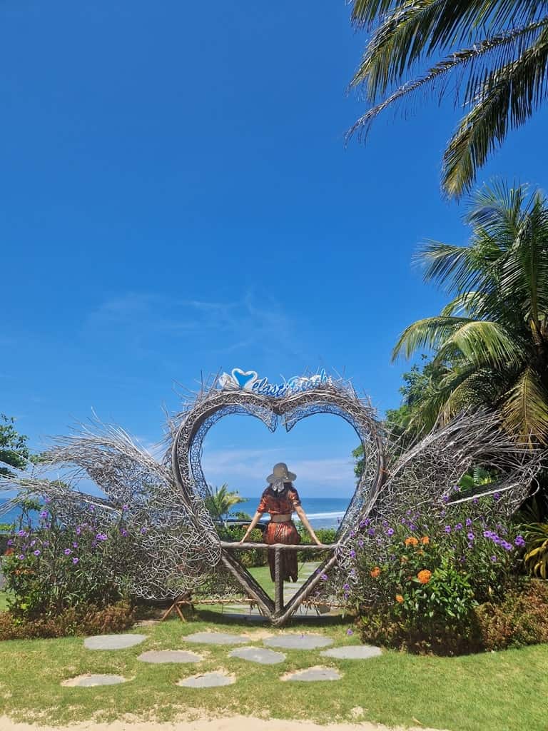 Melasti Beach - photo spots in Bali