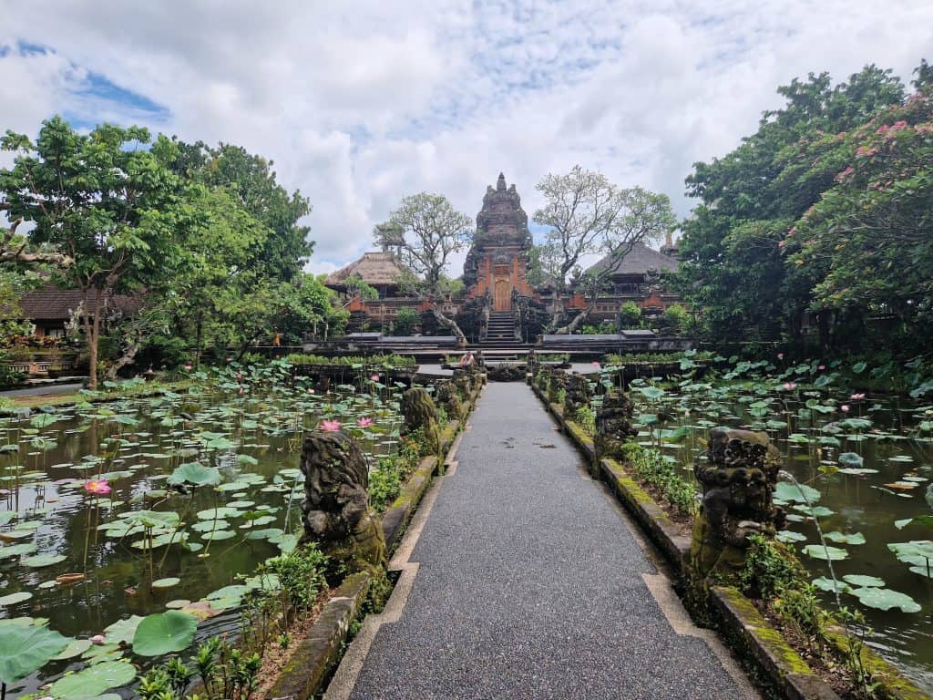 Pura Taman Saraswati - Water Temples in Bali