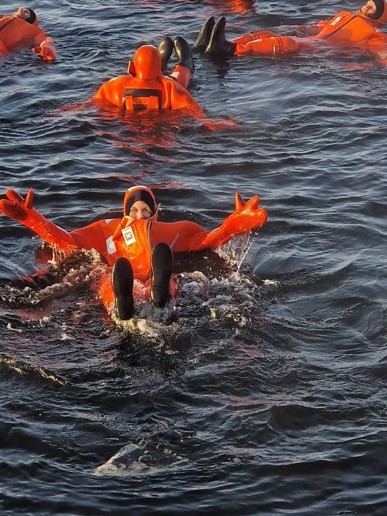 swimming from the icebreaker in the Lpaland